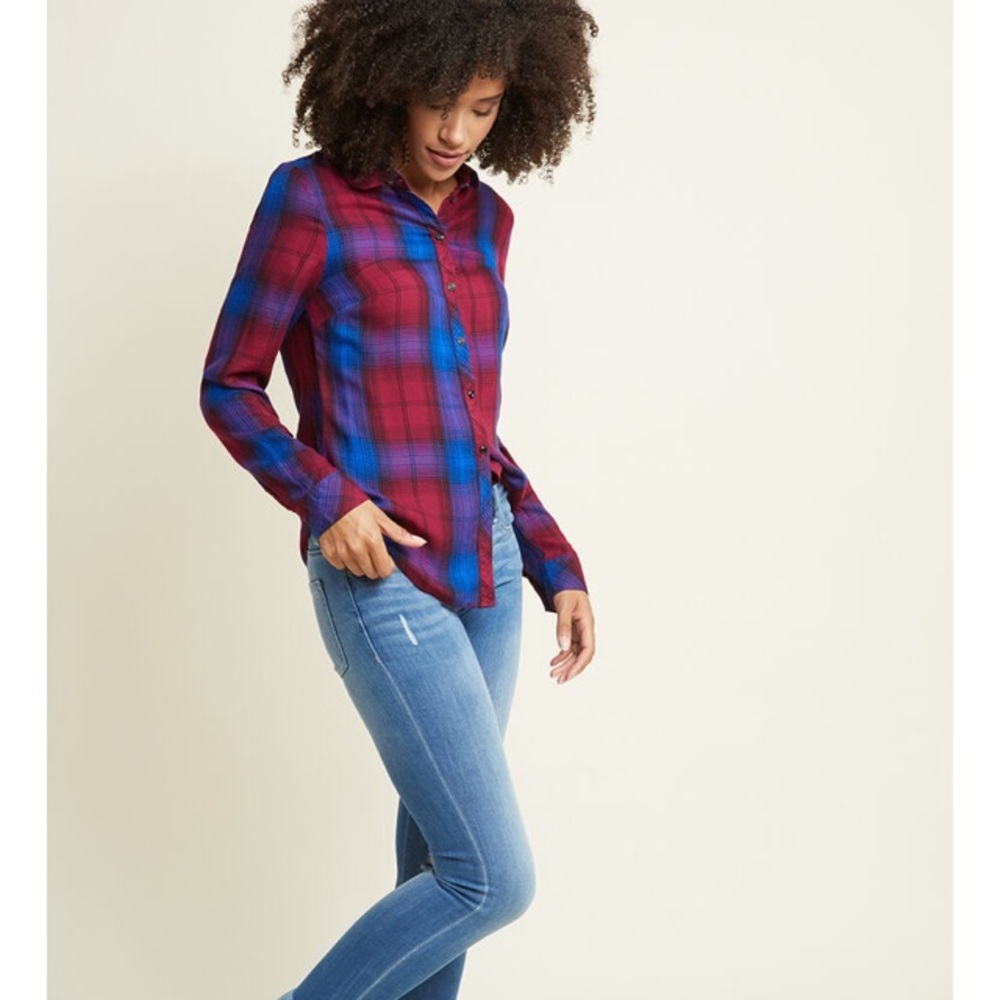 NWOT Plaid button up top